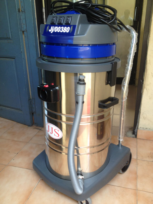 water tank cleaning